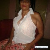 Busco hacer amistades. SI. COMO MUJER