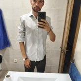 Conocer gente. Alto, fibroso.
