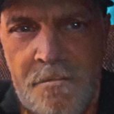 Una mujer que necesite u Amigo,Amante y