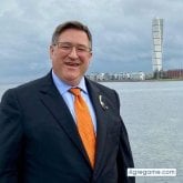 Busco hacer amistades. Friends.