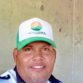 José