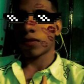 Estudiante. Me gusta mujeres se blanca.