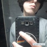 Estudiante. Busco conocer gente. Nosé