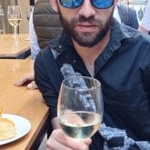 Quedar con gente para pasarlo bien.