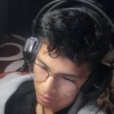 Estudi y anime. Busco pareja. Alegre que