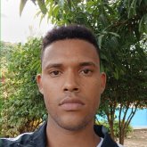 Busco pareja. Estoy buscando novia.