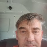 Encuentra Hombres solteros en Caceres