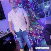 Busco pareja. Amistad y amor. Persona