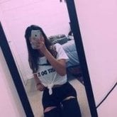 Mujeres solteras en Akil