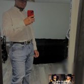 Trabajador. Mujeres amigas algo serio.