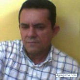 Encuentra Hombres solteros en El Dorado