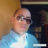 robertocarlos27 chico soltero en Santiago