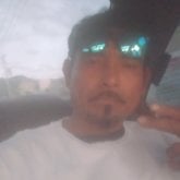 Estudiando. Busco pareja. Mujeres