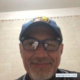 Montelupo chico divorciado en 