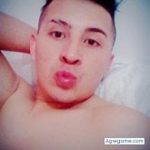 Busco pareja. Amistades femeninas. Una