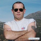 alphaomega chico divorciado en L'Escala
