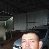 Busco pareja. Amigas. Una persona