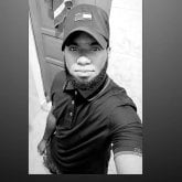 Mujer de 20 años en a de lante. Sincero