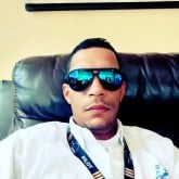 Relación amistad. Soltero, Humilde