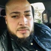 Mujeres bonitas esdad 40. Respetuoso y