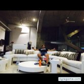 Comercial. Un chico muy normal. Hacer