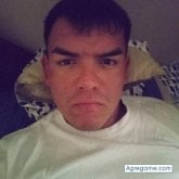 Mujeres bonitas. Ver TV y salir a cenar.