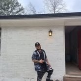 Muy alegre y trabajador. Serio pero