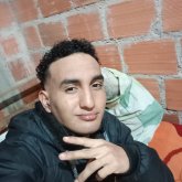 Trabajado. Busco una mujer linda. Soy un