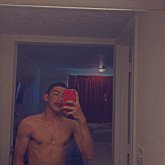 Busco pareja. Buena persona. El fútbol