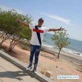 Empleado. Busco pareja.