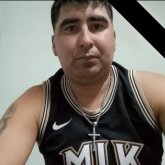 Petróleo. Ando buscando una mujer ,