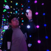 Busco una mujer que quiera ser mi novia.