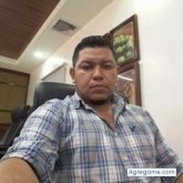 Busco conocer gente. Mujeres. Una