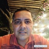 Busco ligar. Mujeres. Amigable. Pasear.