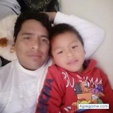 Busco hacer amistades. Amistades.