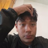 Estudiante. Busco conocer gente. Lo que