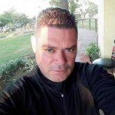 Encuentra Hombres solteros en Herradura