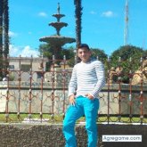 al3xiiz chico soltero en Puerto Supe