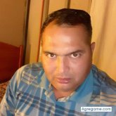 Maestro. Busco pareja. Conocer mujeres.