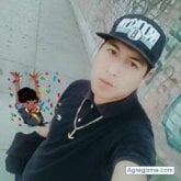 Busco pareja. Mujeres solteras alegres.