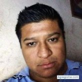 Busco pareja. Un tipo normal.