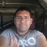 Busco pareja. Una relación estable. Soy