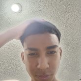 Futbolista. Busco quedar con chicas y