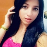 Una que me quiera y ayude,no pido mas.