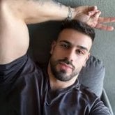 Busco ligar. Depende que quiere la otra