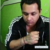 Busco pareja. Mujeres. Preciso en todo.