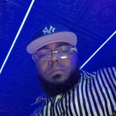 Una persona más o menos. Soy una