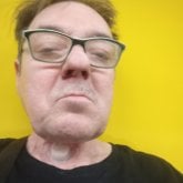 Busco pareja. Madura sería como yo.