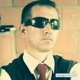 Busco pareja. Busco una chica onesta,