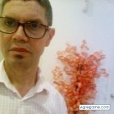 Chatear con REDUANE de Inglaterra